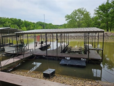 Lakefront living with private dock & lake views! Enjoy the - photo 4