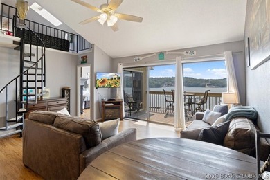 Incredible views and a 14x36 boat slip! Top-floor 3BR/2BA condo - photo 2