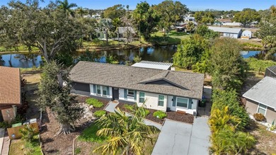 (private lake, pond, coastal) Home For Sale in Bradenton Florida