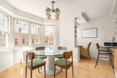 Welcome to Residence 7C, offering exceptional scale, flexibility - photo 11