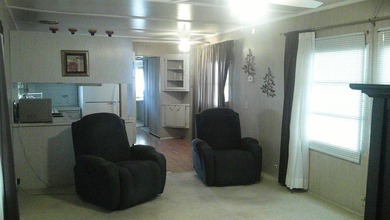 Comfortable SplitDesign Layout - Lakefront Living on Beautiful - photo 4
