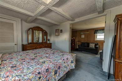 Rock-Solid & Well-Maintained Colonial, In Excellent Condition - photo 19