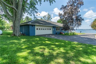 Looking for a home with modern convinces and historic charm? - photo 36
