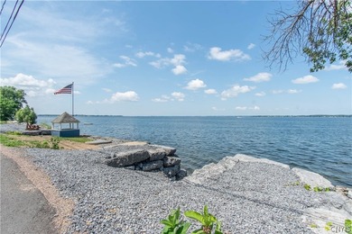 Looking for a home with modern convinces and historic charm? - photo 48