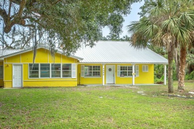 Lake Home For Sale in Crawfordville, Florida