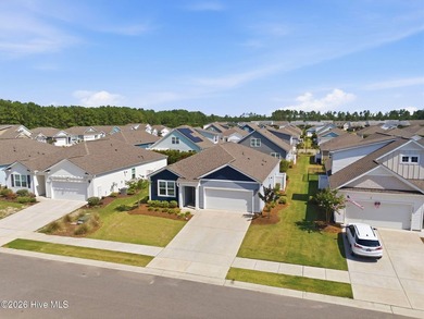 Wonderful opportunity to own in this beautiful master planned - photo 3