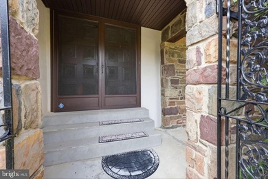 Ideally situated in the desirable Justa Farms East section of - photo 4