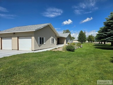 Dreaming of country living without sacrificing convenience? This - photo 6