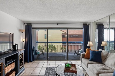 A must see unit is a fully furnished, turn-key 1-bedroom, 1.5 - photo 9