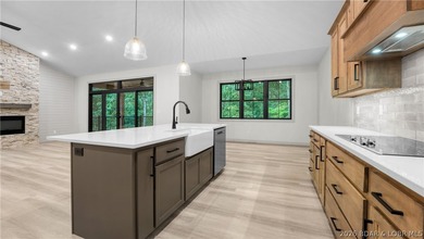 This newly constructed home showcases exceptional craftsmanship - photo 11