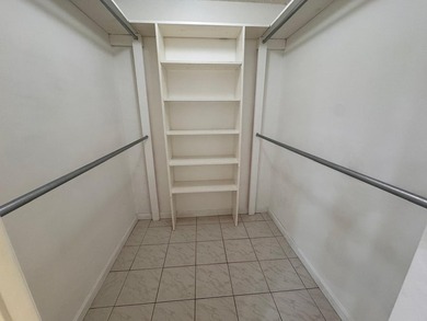 Exceptional opportunity to acquire a spacious 3-bedroom - photo 12