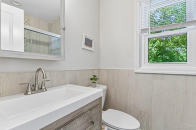 Welcome to 3 Walnut Place - Huntington Village living! This - photo 15