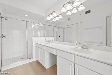 SELLER WANTS IT SOLD!!! This spacious LAKEFRONT, GROUND LEVEL - photo 17