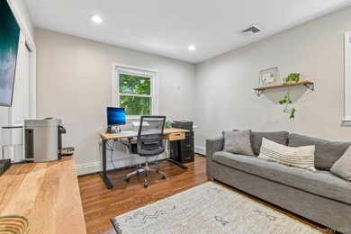 Welcome to 3 Walnut Place - Huntington Village living! This - photo 21