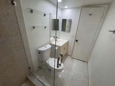 Exceptional opportunity to acquire a spacious 3-bedroom - photo 21