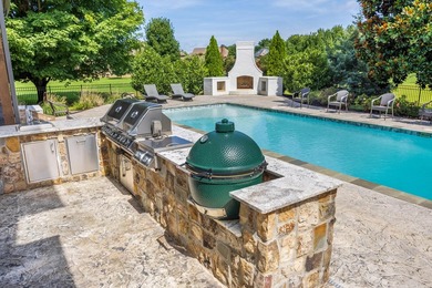 Welcome to this stunning custom estate nestled within the gates - photo 31