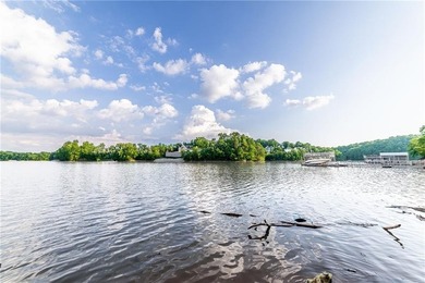 Welcome to your own private Lake Lanier retreat, where peaceful - photo 4
