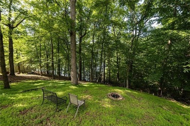 Welcome to your own private Lake Lanier retreat, where peaceful - photo 10