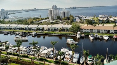 Amazing Riverfront Living-Sunrise Views from the 12th Floor! - photo 43