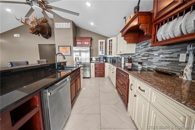 Welcome to your dream lake retreat on Island View Road! This - photo 10