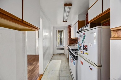 Welcome to Verona Estates, a beautifully maintained co-op - photo 5