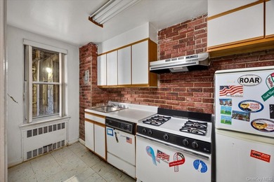 Welcome to Verona Estates, a beautifully maintained co-op - photo 6