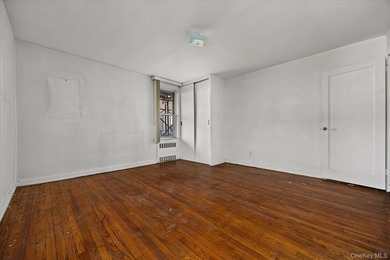 Welcome to Verona Estates, a beautifully maintained co-op - photo 9