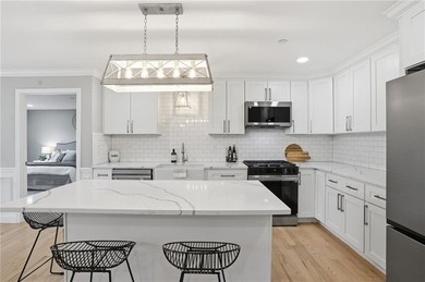 **SPACIOUS 1 BED UNIT, HUGE WALK-IN CLOSET, GREAT SEASONAL WATER - photo 11