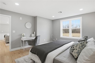 **SPACIOUS 1 BED UNIT, HUGE WALK-IN CLOSET, GREAT SEASONAL WATER - photo 20