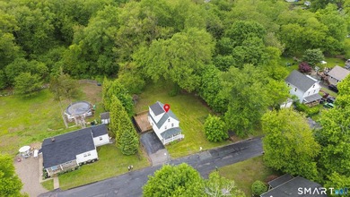 Welcome to 23 James Ave, a remodeled Colonial home exuding charm - photo 4