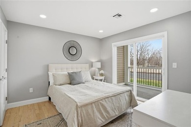 **SPACIOUS 1 BED UNIT, HUGE WALK-IN CLOSET, GREAT SEASONAL WATER - photo 26