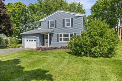 Welcome to 24 Sunbridge Drive! Lovingly maintained by its - photo 3