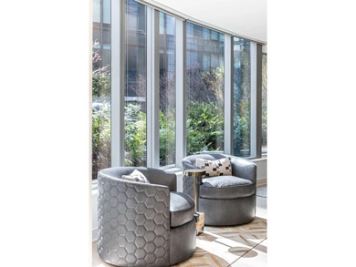 Designed by a renowned designer, this Lumina garden oasis - photo 35