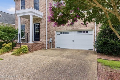 Rare opportunities like this don't come along often! Nestled in - photo 5