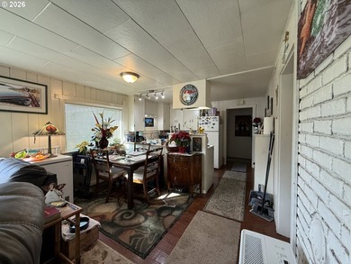 Great opportunity to purchase a duplex on a large lot with - photo 10