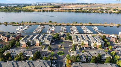 MLS# 287131 Waterfront Living: Where Lifestyle Meets Luxury - photo 5