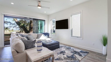 Being sold fully furnished!! Effortless Beachside Living in - photo 17