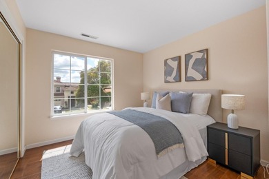 *Vaulted ceilings, a desirable first-floor bedroom and full bath - photo 20