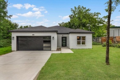 Lake Home For Sale in Granbury, Texas