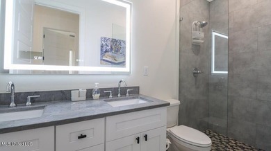 Being sold fully furnished!! Effortless Beachside Living in - photo 26