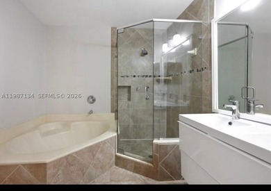 Discover this immaculate single-family home in the Sienna Green - photo 3