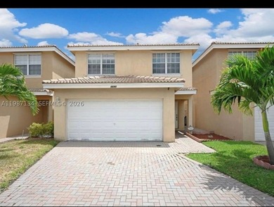 Discover this immaculate single-family home in the Sienna Green - photo 10
