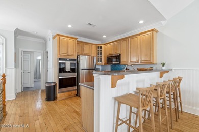 Welcome to Vista Del Playa, a spacious 4 bedroom 4 bath home - photo 10