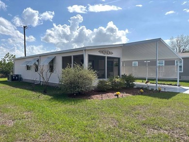 THIS IS ONE YOU DON'T WANT TO MISS!! BEAUTIFULLY UPDATED HOME - photo 3