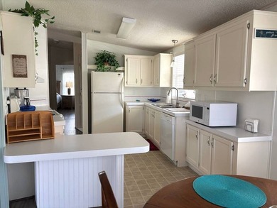 THIS IS ONE YOU DON'T WANT TO MISS!! BEAUTIFULLY UPDATED HOME - photo 9