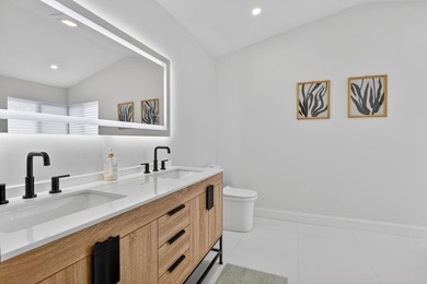 Welcome to this thoughtfully designed 3-bedroom, 2.5-bathroom - photo 23