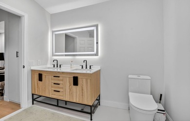 Welcome to this thoughtfully designed 3-bedroom, 2.5-bathroom - photo 24