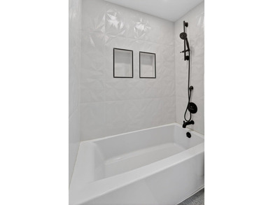 Welcome to this thoughtfully designed 3-bedroom, 2.5-bathroom - photo 28