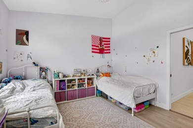 Welcome to this thoughtfully designed 3-bedroom, 2.5-bathroom - photo 36