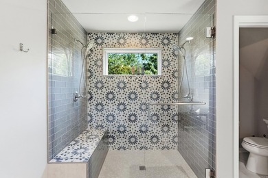 Experience luxury lake living with seasonal lake views in this - photo 42